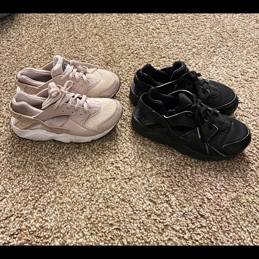 Girls sneakers Nike huarache 2 pairs